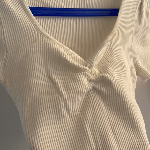 Ribbed crop - Picture 2 of 2